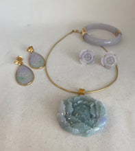 Load image into Gallery viewer, 18K CARVED BLUE JADEITE JADE PEONY PENDANT

