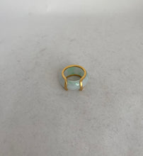 Load image into Gallery viewer, 18 KARAT GOLD TWO IN ONE WIDE JADE BAND
