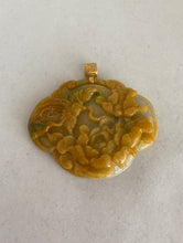 Load image into Gallery viewer, 18K CARVED BUTTERSCOTCH / GREEN JADE MEDALLION PENDANT
