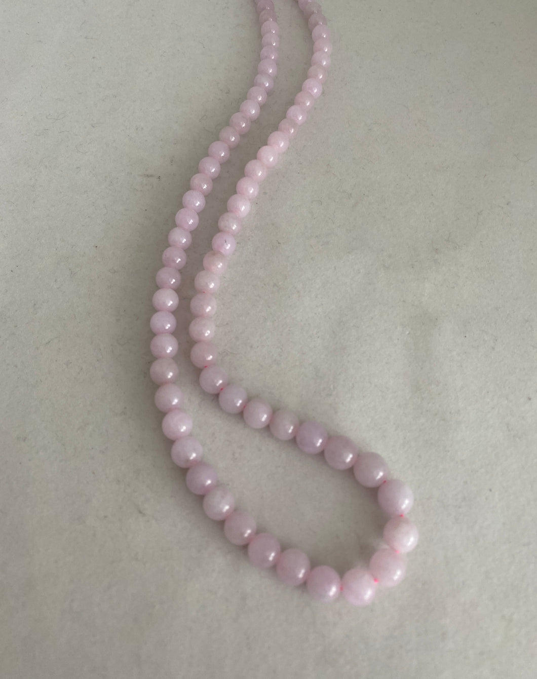 NATURAL PINK JADEITE JADE BEADS NECKLACE