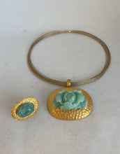 Load image into Gallery viewer, 18K CARVED GREEN JADE PEONY RING
