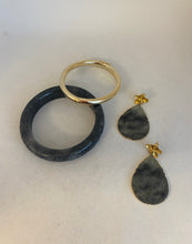 Load image into Gallery viewer, CARVED CHARCOAL GREY JADEITE JADE BANGLE
