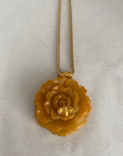 Load image into Gallery viewer, 18K YELLOW JADE PEONY PENDANT
