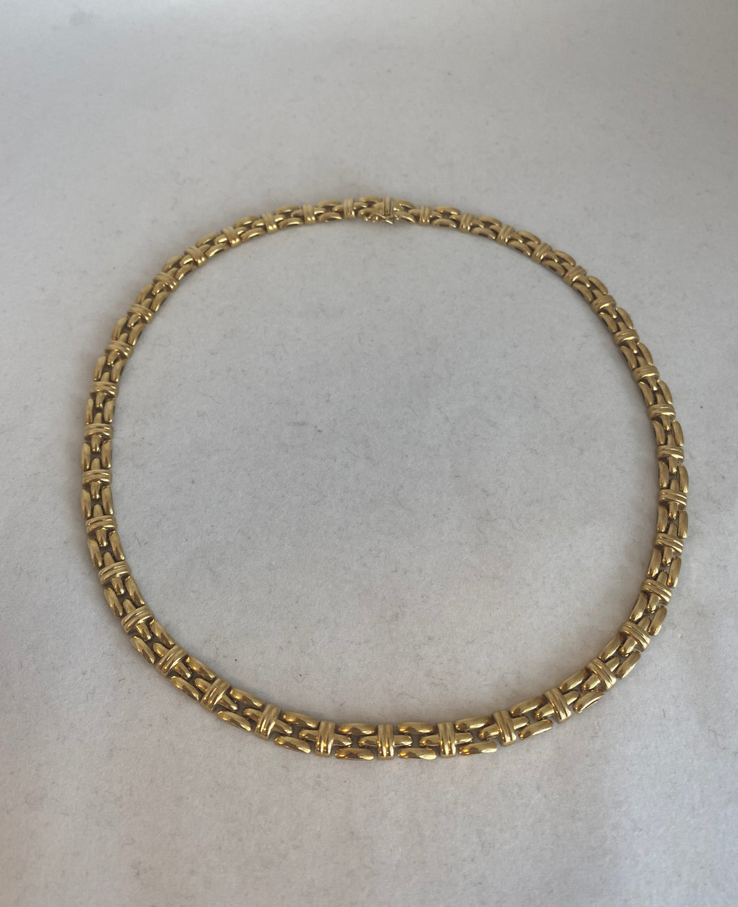 18KT YELLOW GOLD NECKLACE