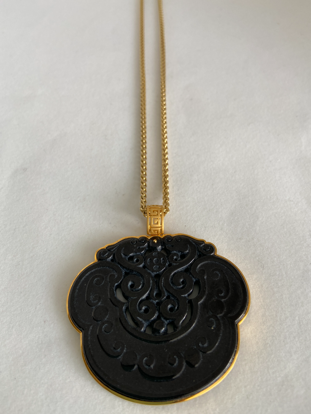 18K CARVED 