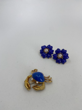 Load image into Gallery viewer, 18K BLUE LAPIS &amp; DIAMONDS EARRINGS
