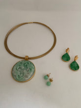 Load image into Gallery viewer, 18K APPLE GREEN JADE STUD EARRINGS
