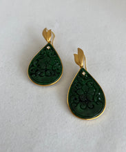 Load image into Gallery viewer, 18K CARVED DARK GREEN JADE  DROP EARRINGS
