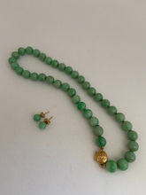 Load image into Gallery viewer, 18K APPLE GREEN JADE STUD EARRINGS
