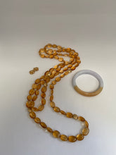 Load image into Gallery viewer, WHITE &amp; YELLOW JADE BANGLE BRACELET
