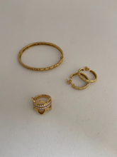 Load image into Gallery viewer, 18K GOLD HOF DIAMOND RING
