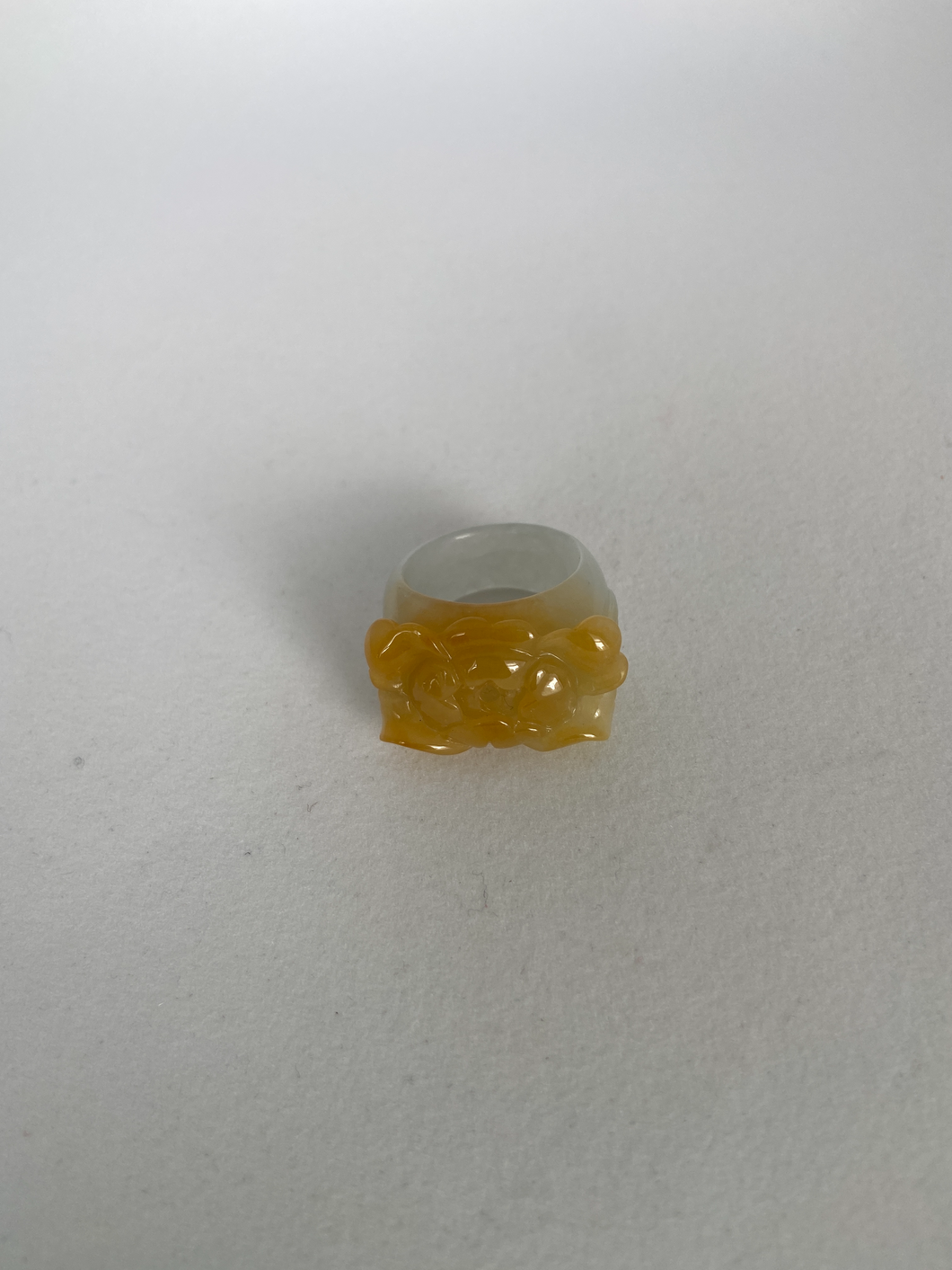 TRANSLUCENT CARVED YELLOW JADE RING