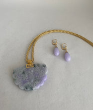 Load image into Gallery viewer, 18K LAVENDER JADEITE JADE CARVED BUTTERFLY SHAPE PENDANT
