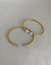 Load image into Gallery viewer, 18 KARAT DIAMOND CUFF BRACELET
