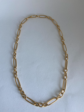 Load image into Gallery viewer, 18K YELLOW GOLD OVAL LINK NECKLACE
