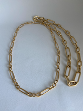 Load image into Gallery viewer, 18K YELLOW GOLD OVAL LINK NECKLACE
